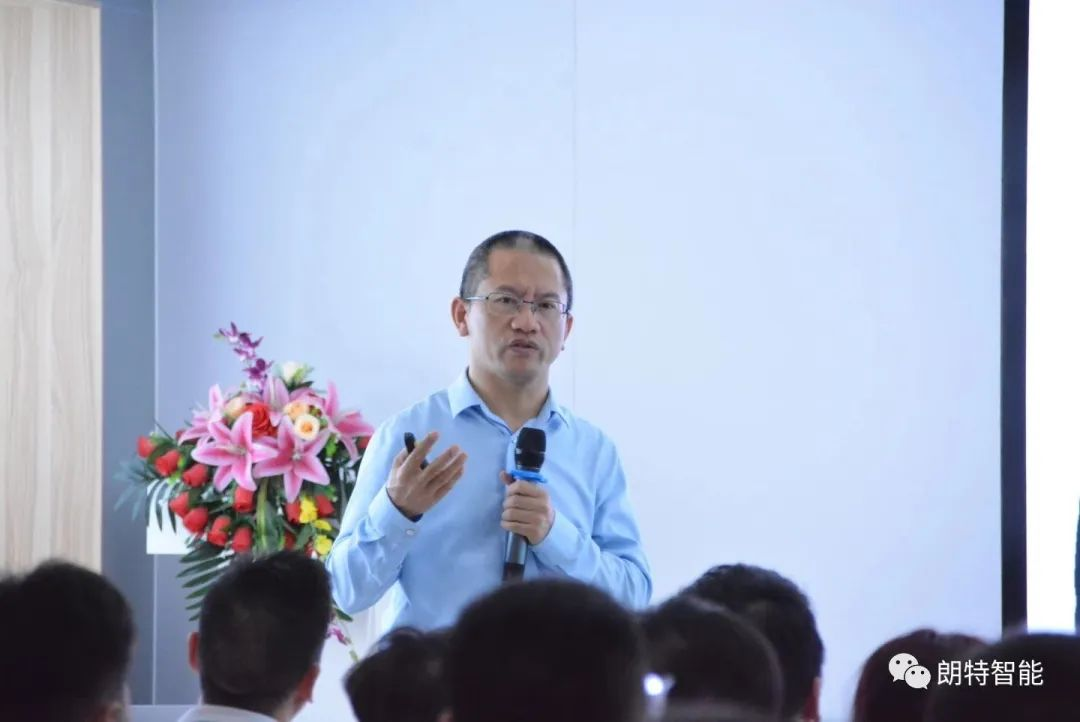 抖圈·(中国)人生就是搏!智能：20年筚路蓝缕，，，，，，，，员工幸福与客户幸福的不懈追求